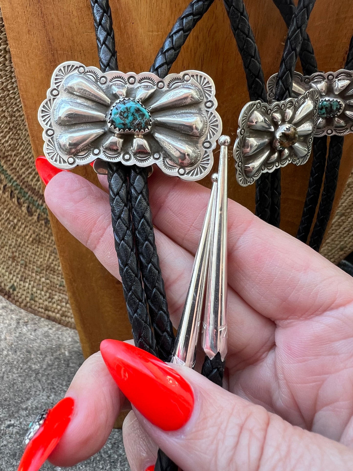 Bow Bolos