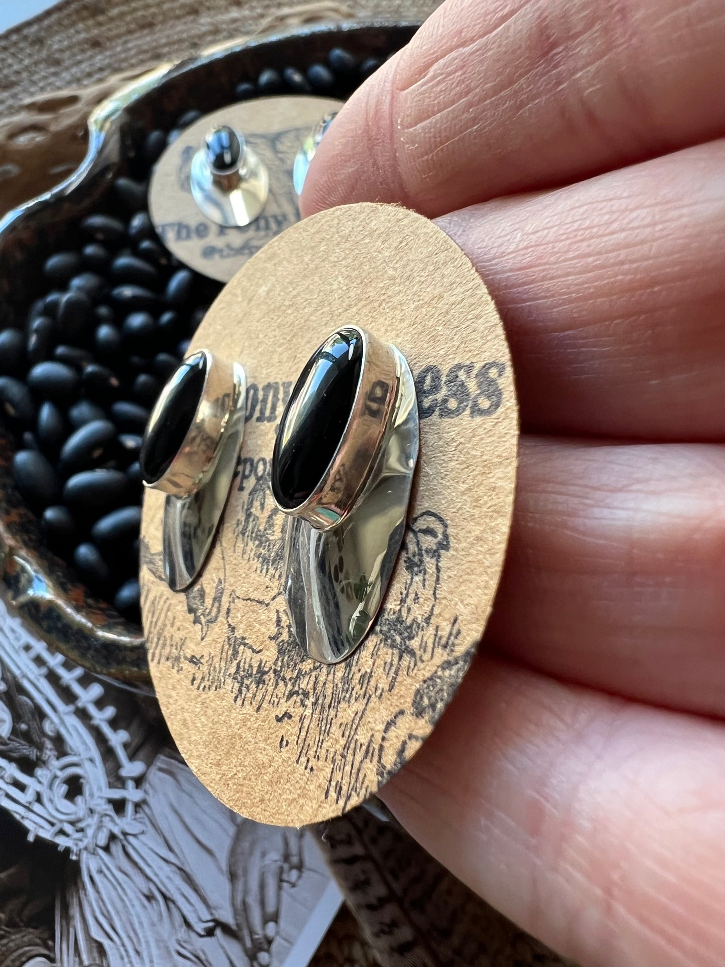 Crow Oblong Onyx Studs