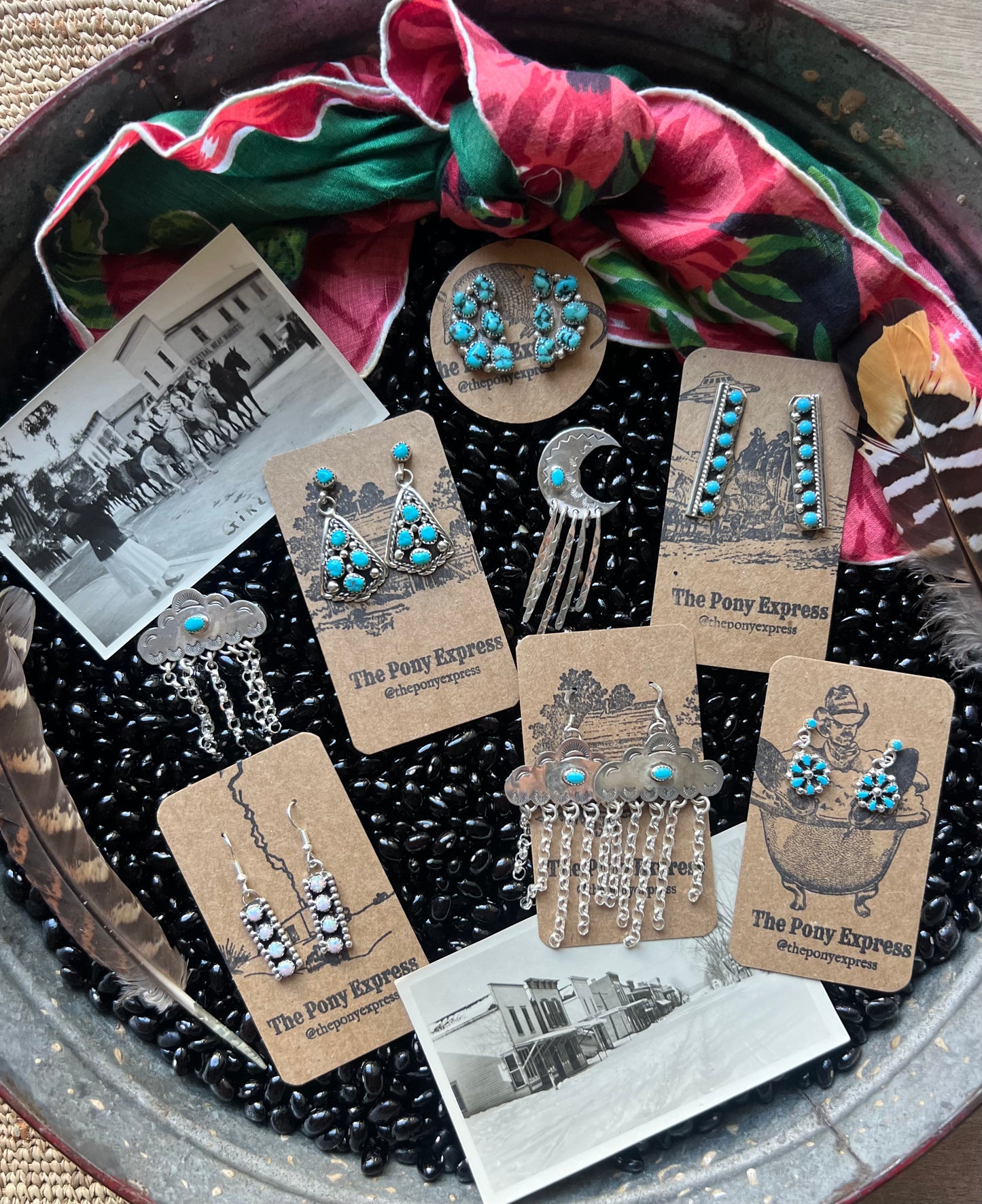 Mini cluster Dangle Earrings