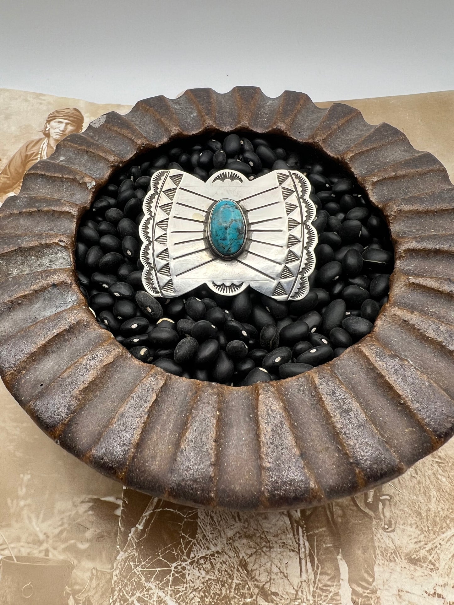 Bow Ring size 10.5