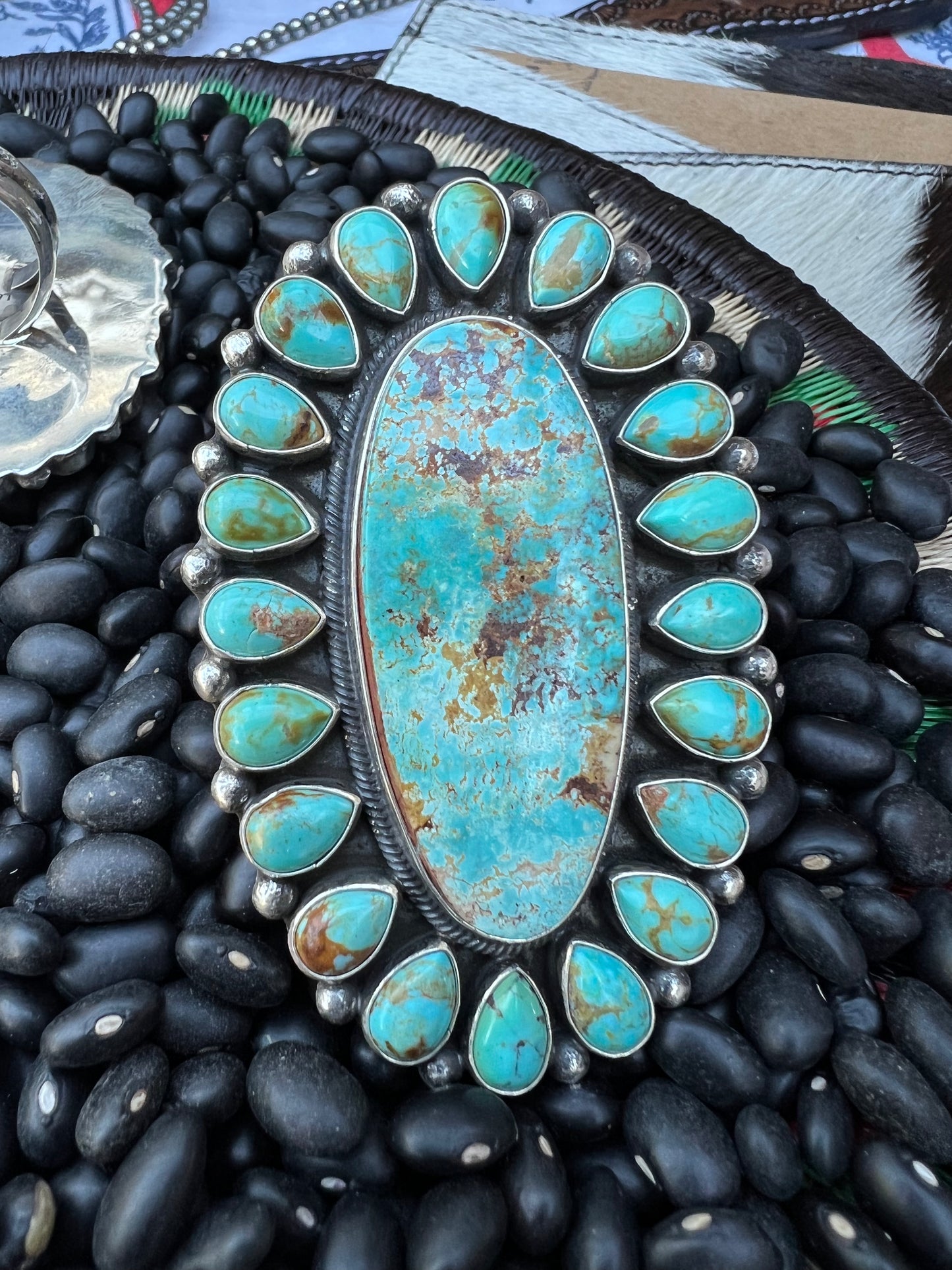Large Cluster Ring