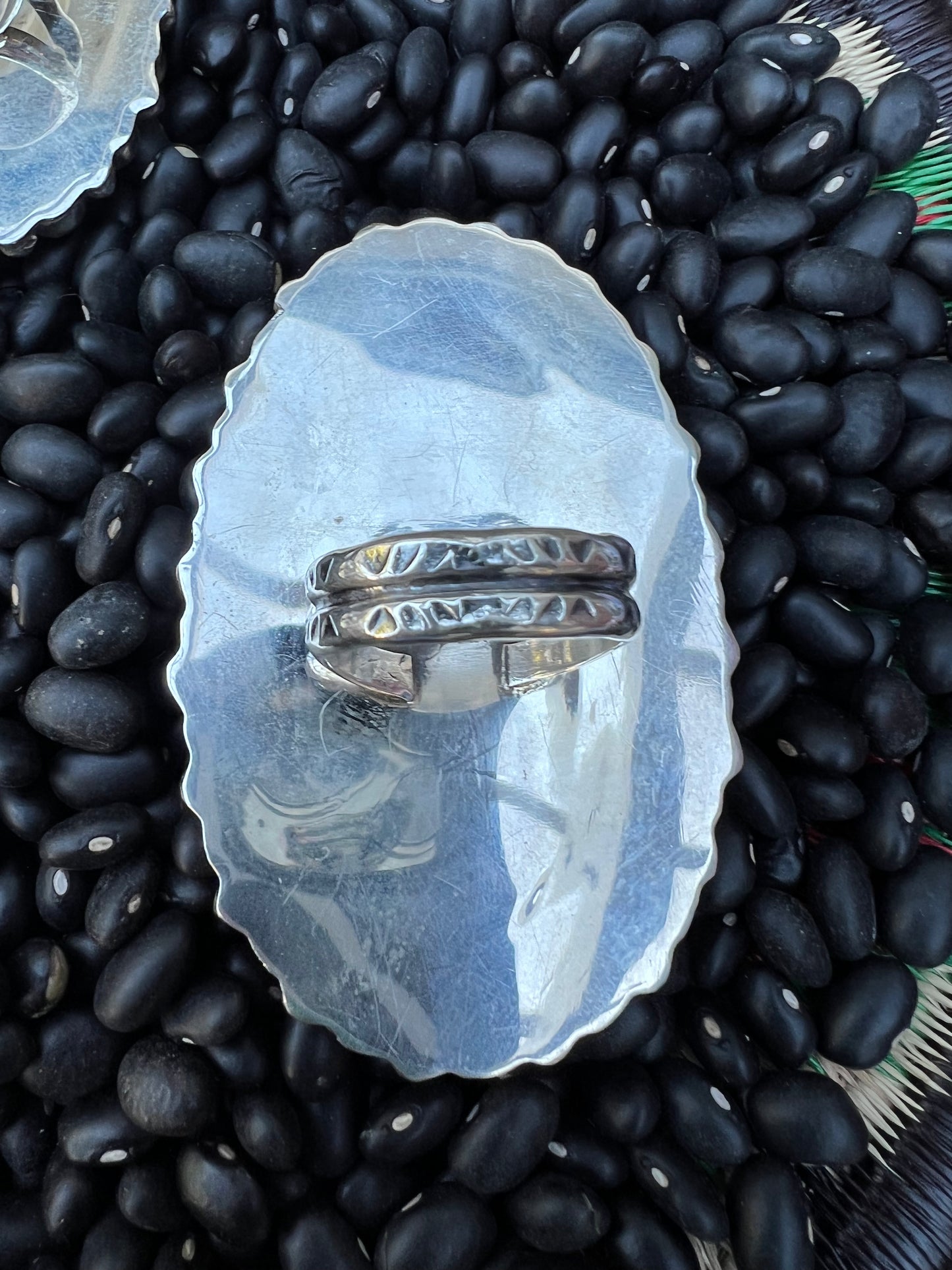 Large Cluster Ring