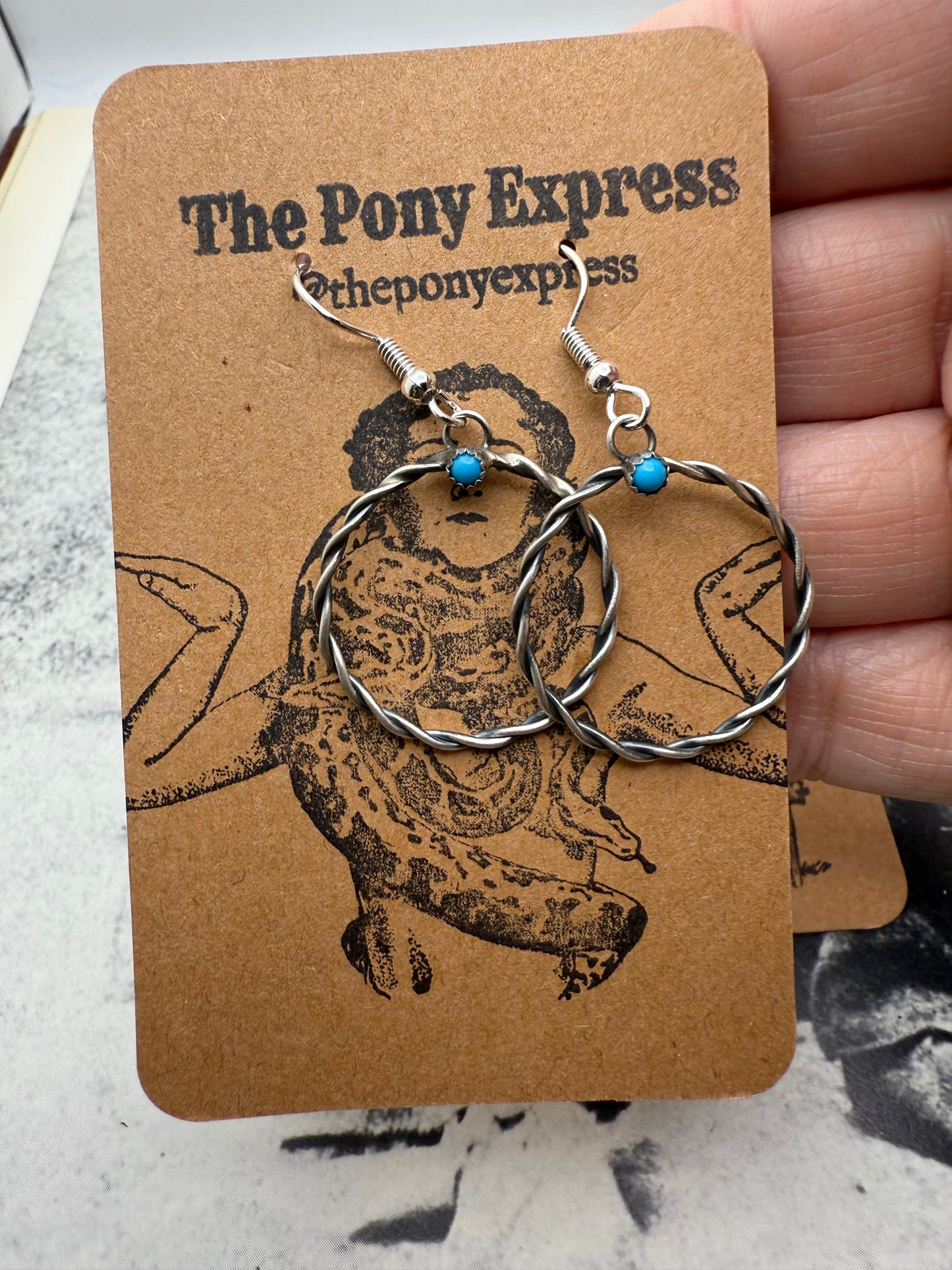 DOORBUSTER Twist Hoop Earrings