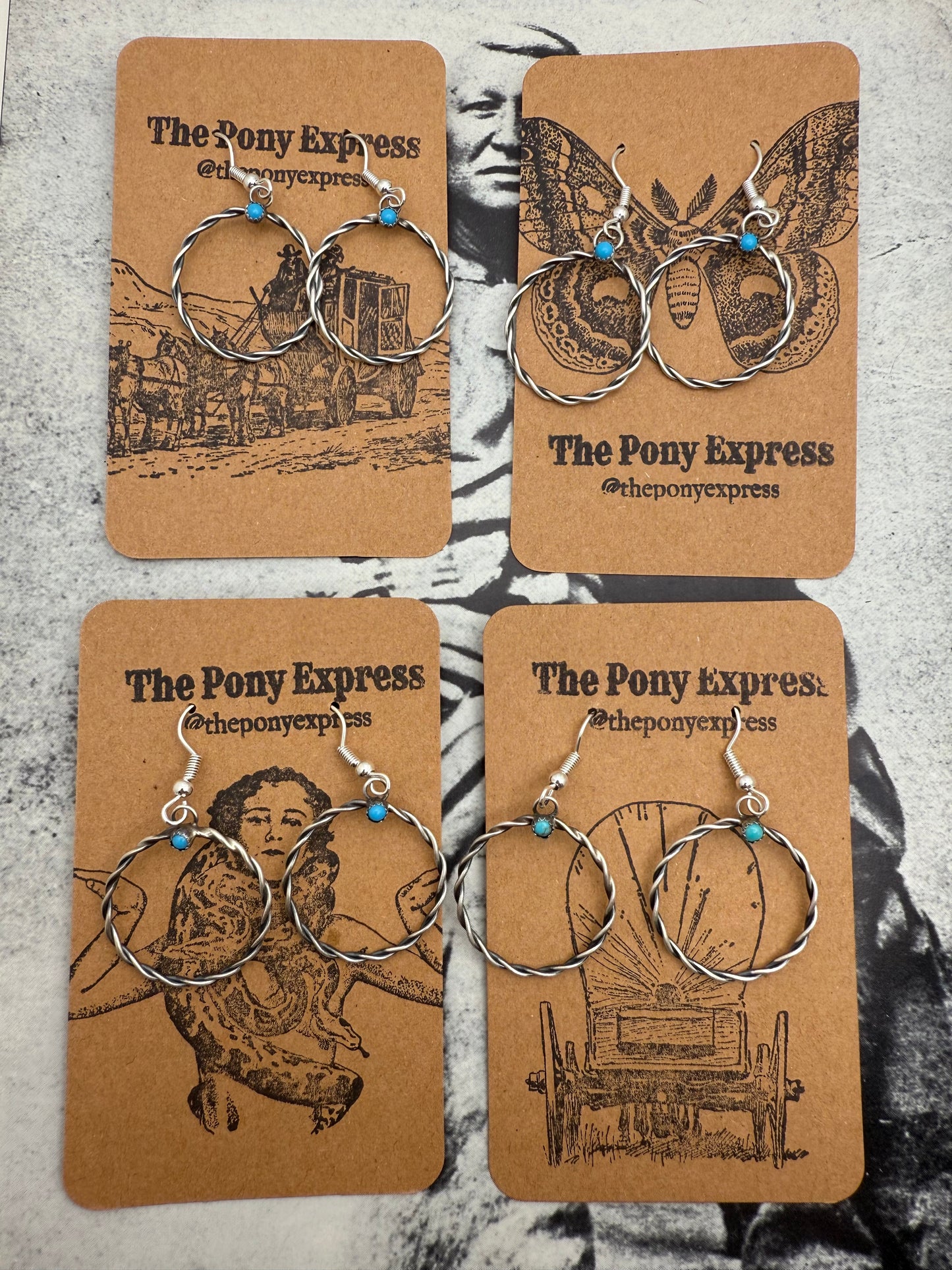 DOORBUSTER Twist Hoop Earrings