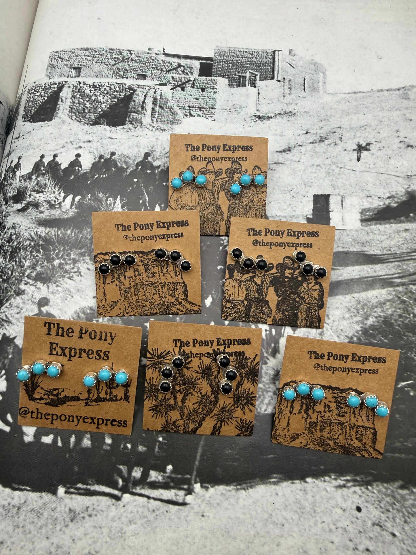 Triple Onyx Stone Curved Studs