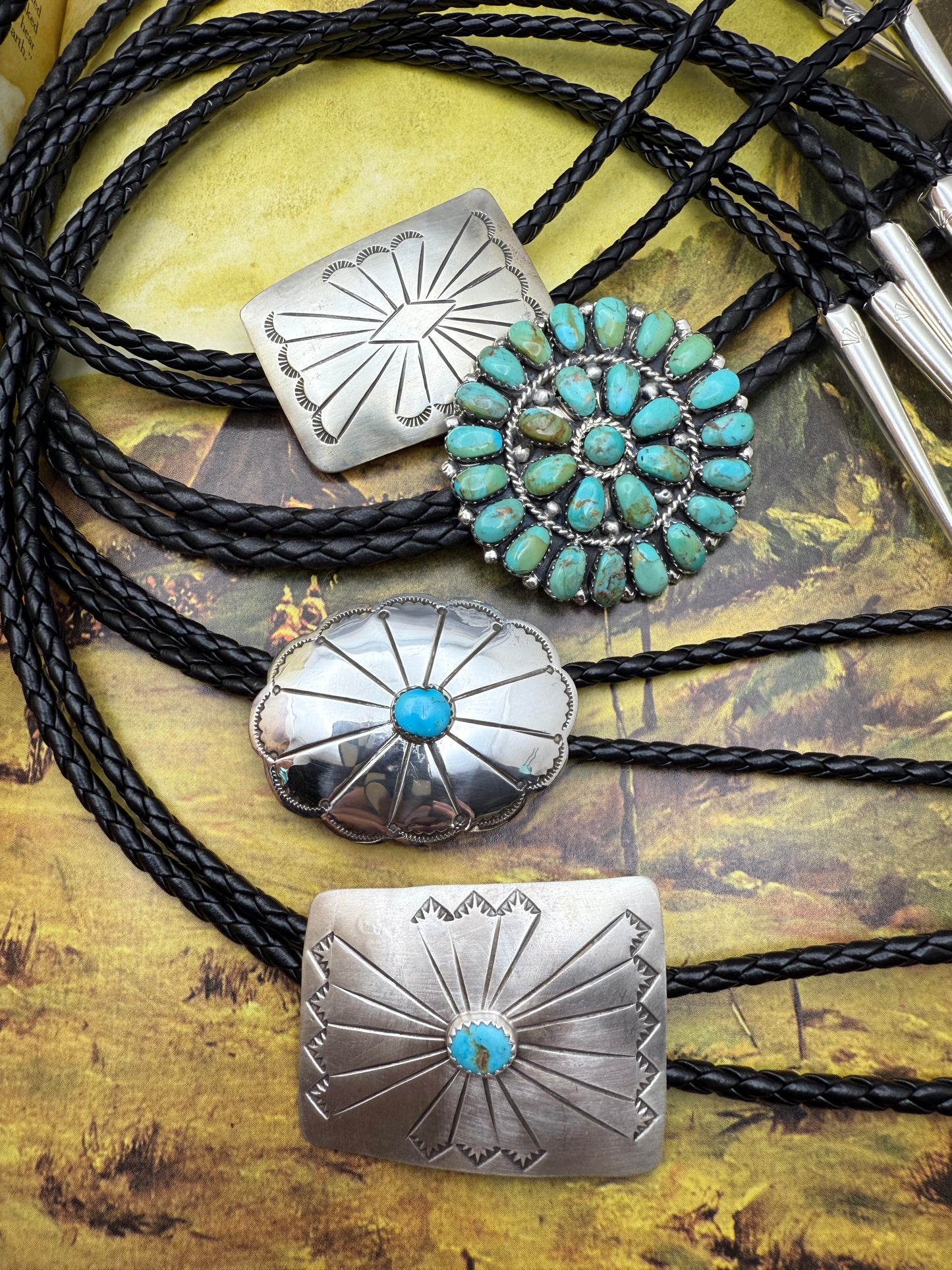 Scallop Concho Bolo with Turquoise