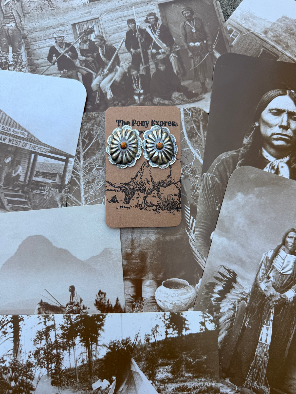 Concho Spiny Oyster Earrings
