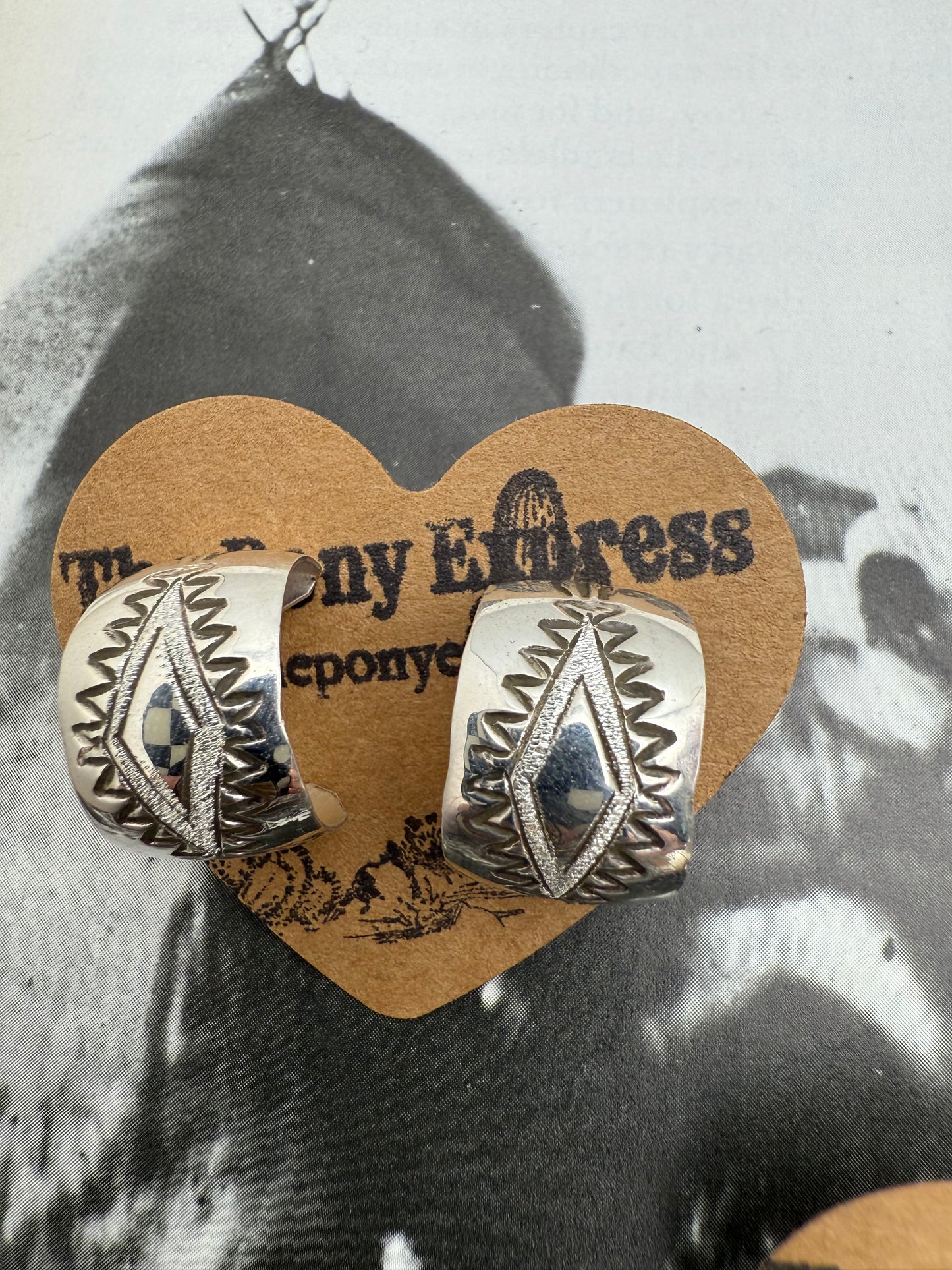 Etched Medium Huggie Hoops