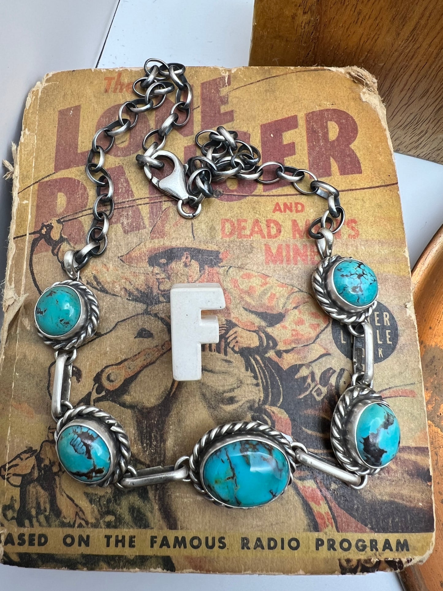 Kingman 5 Stone Choker