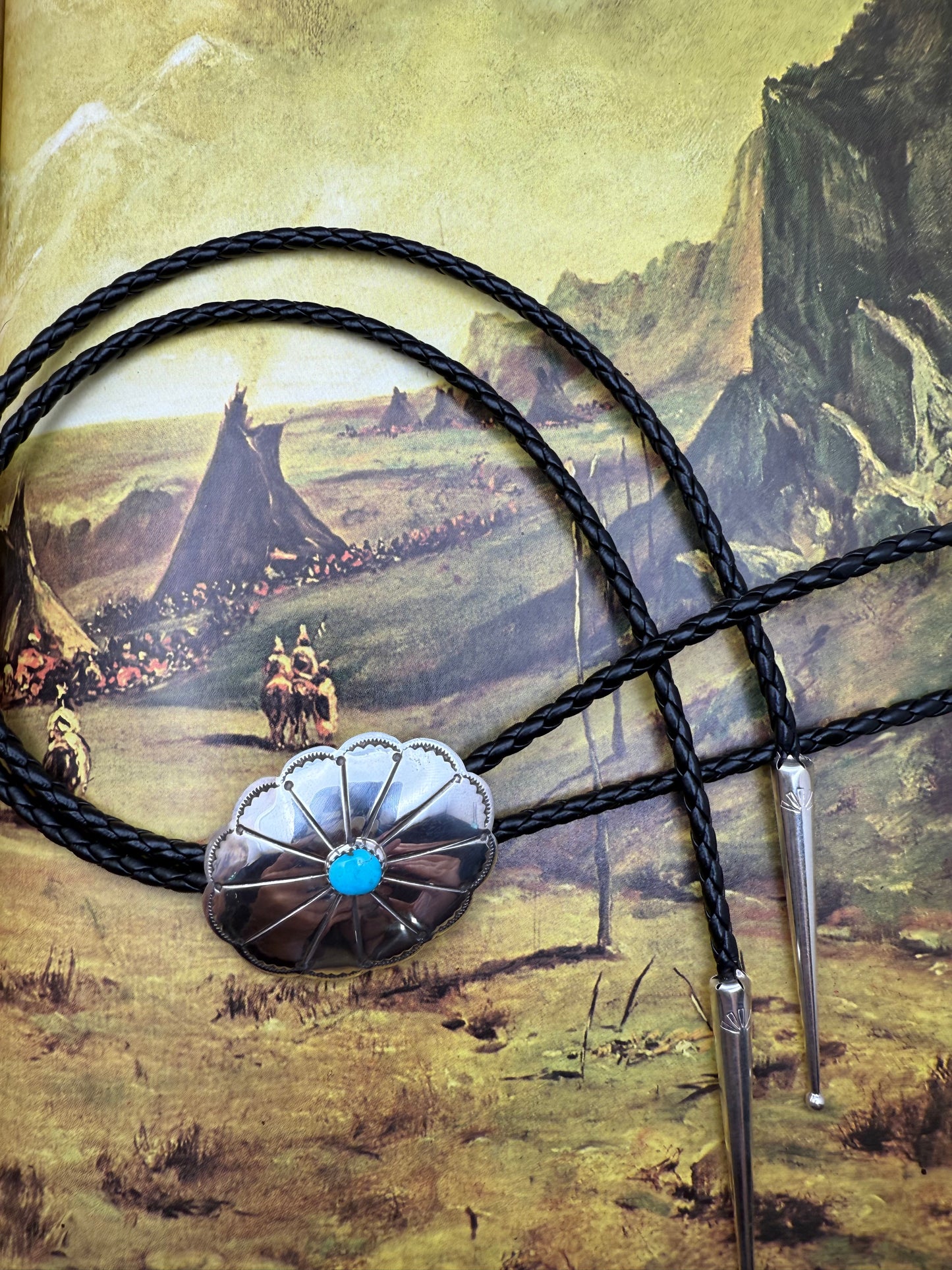 Scallop Concho Bolo with Turquoise