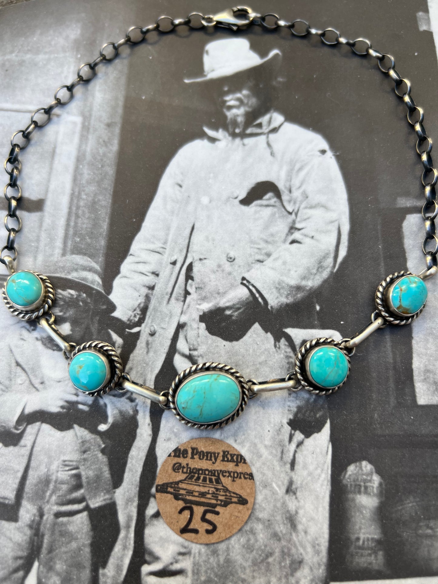 Kingman 5 Stone Choker