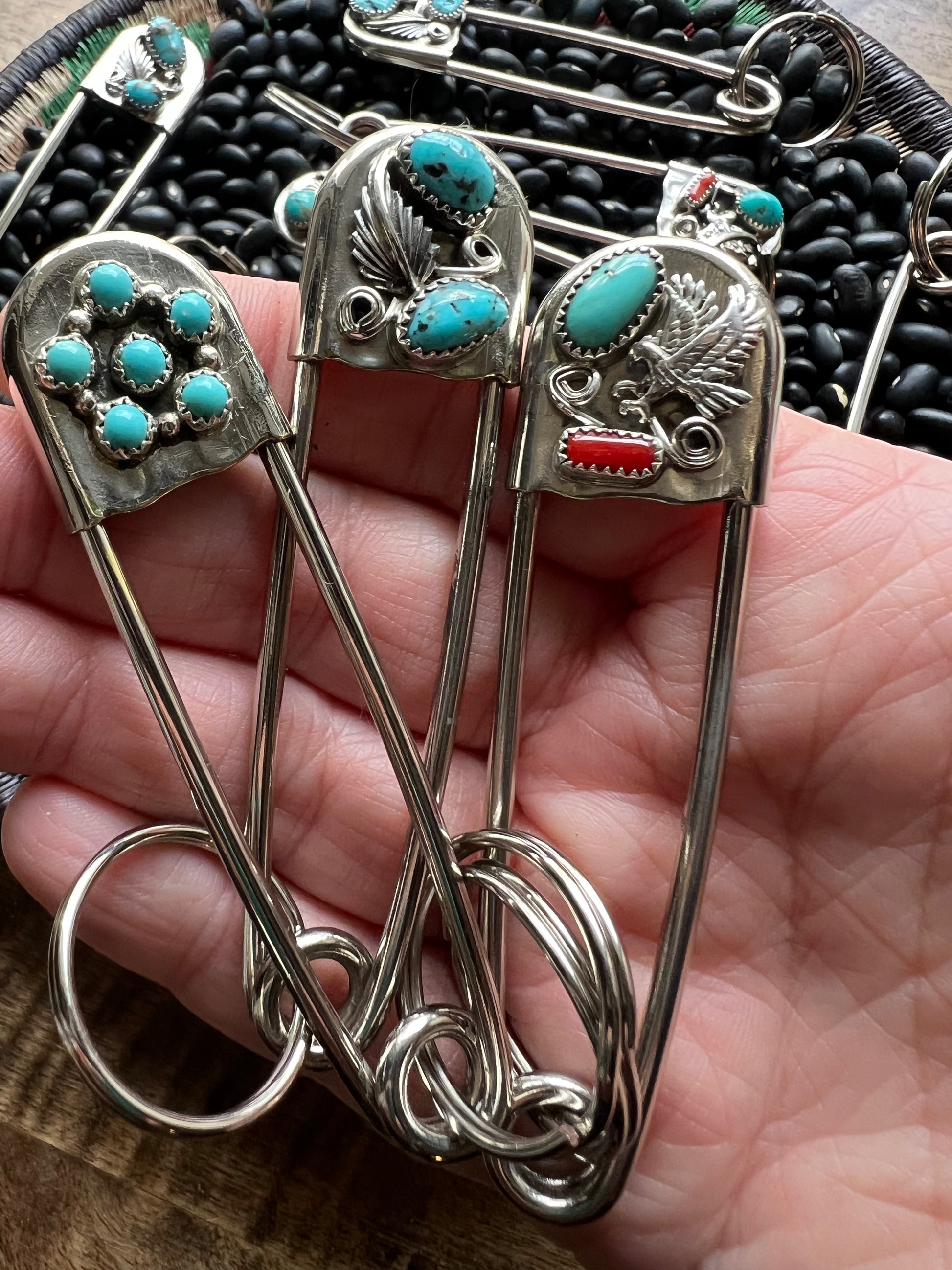 Big safety pin keychain discount